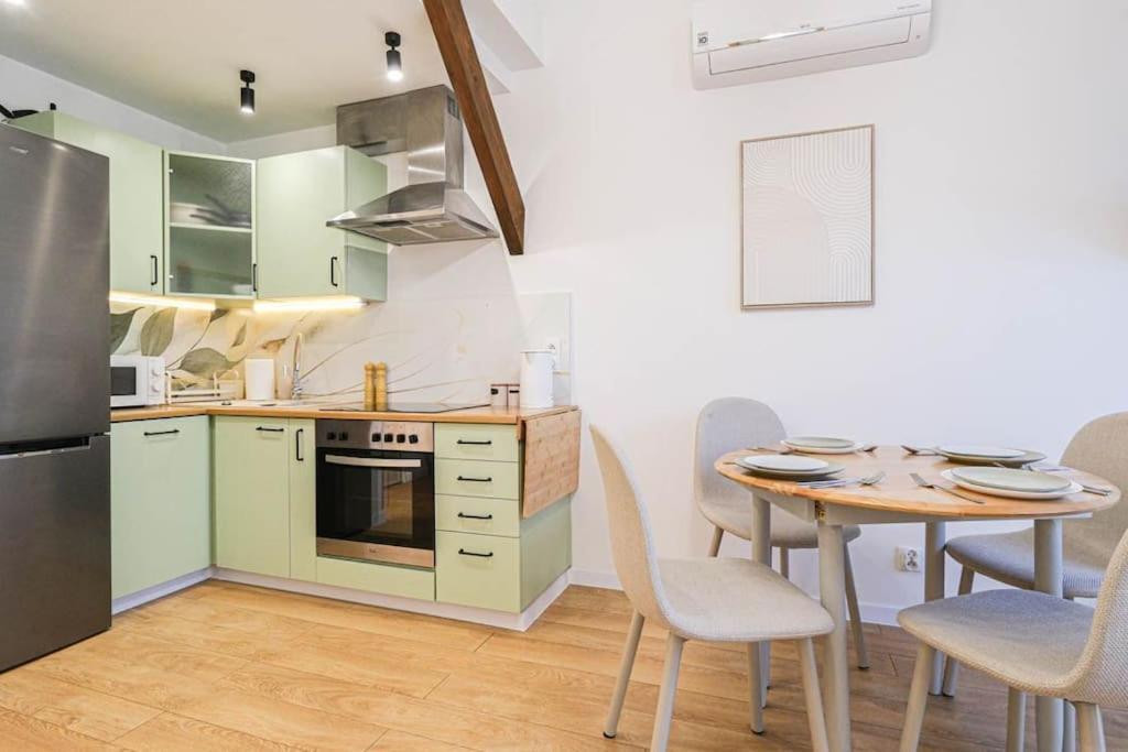 Cozy Loft Under The Wawel Sky Apartment Krakow Exterior photo