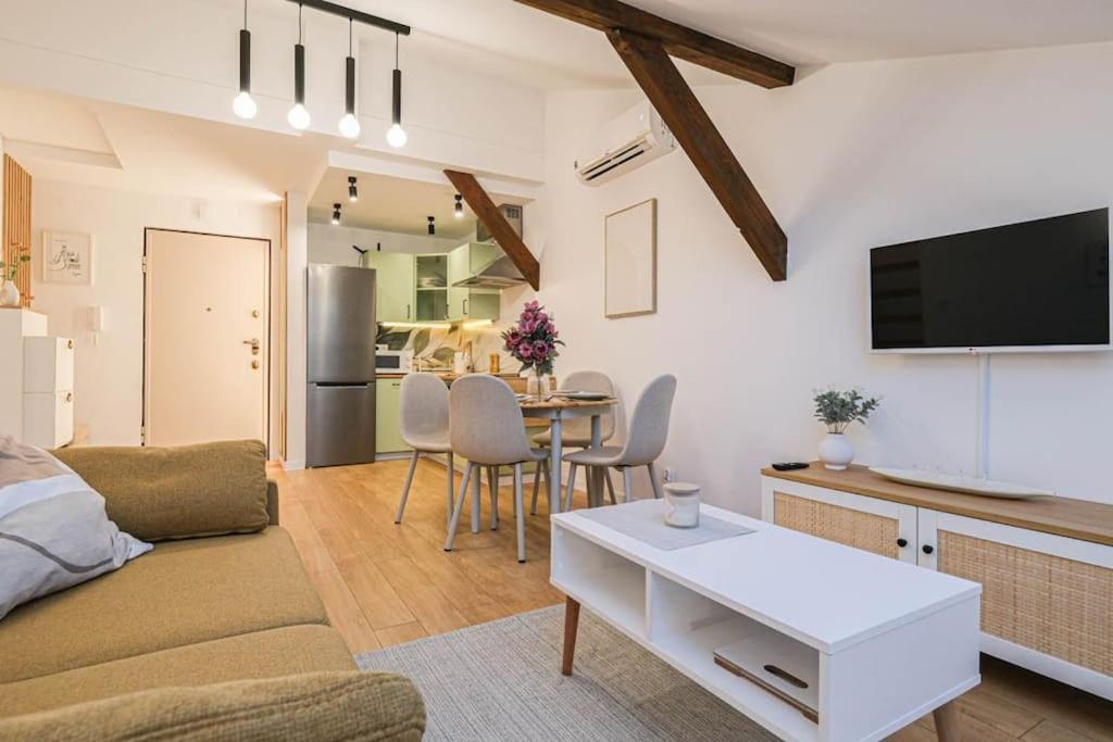 Cozy Loft Under The Wawel Sky Apartment Krakow Exterior photo