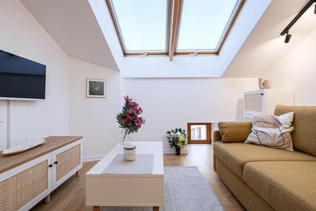 Cozy Loft Under The Wawel Sky Apartment Krakow Exterior photo