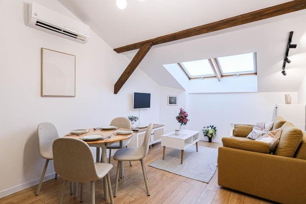 Cozy Loft Under The Wawel Sky Apartment Krakow Exterior photo
